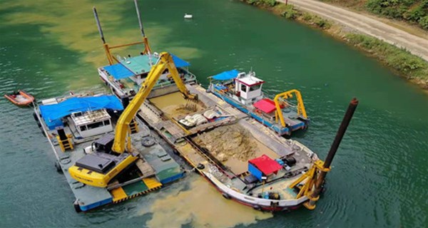 山東金銳船舶有限公司水上挖機(jī)平臺(tái)船性能工作效率如何