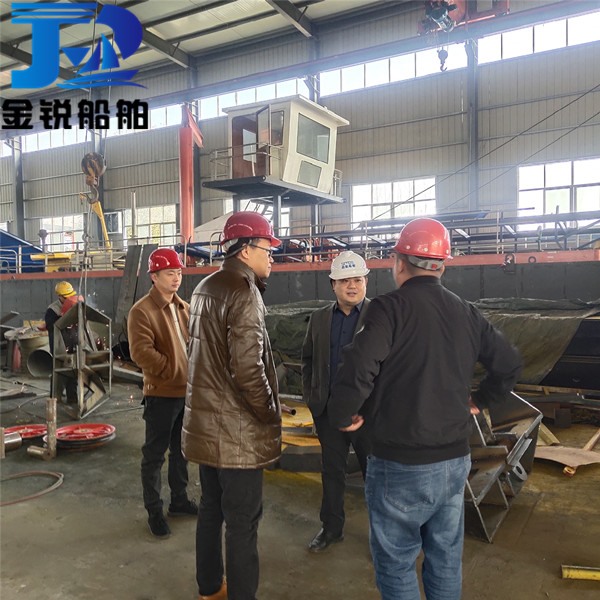 慶陽(yáng)水務(wù)局來(lái)訪考察采購(gòu)絞吸船合作成功
